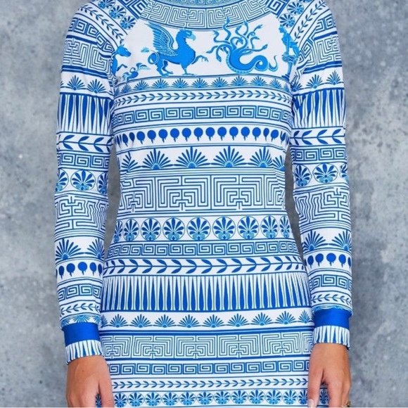 Black Milk Olympus Long Sleeve Sweater Dress Medusa size Large - Picture 2 of 10